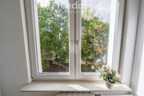Kawalerka 23,80 m2 z oddzielną kuchnią.