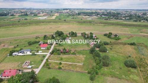 Działka budowlana w sielskim zakątku