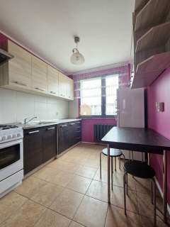 3 pokoje balkon, 68m2, parking, do remontu