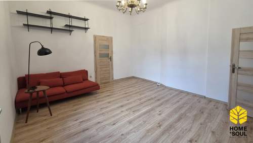 Dwa obszerne pokoje w centrum Mokotowa