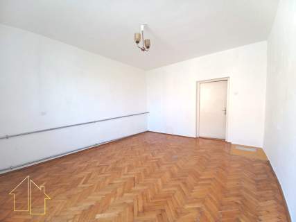 Mieszkanie 52 m w centrum Żor 2 pokoje Do remontu Inwestycja