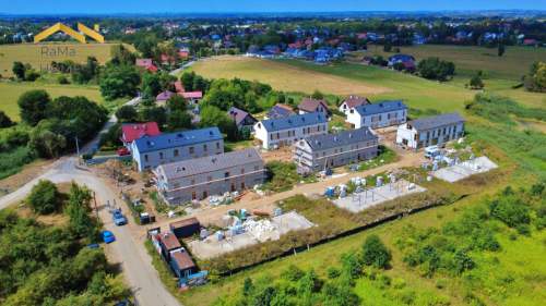 Dom z ogrodem 80,57 m 2 miejsca w cenie