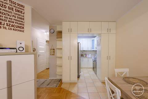 BIAŁOŁĘKA 45m2 2 POKOJE LOGGIA 2005r.