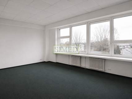 Parking,dobry dojazd,biurowiec,domofon,dostep24h