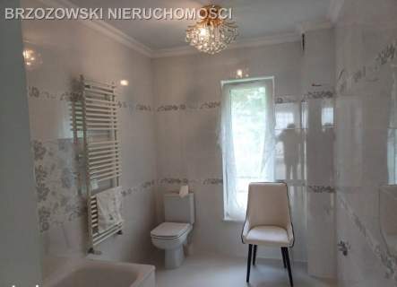 Bobrowiec, dom 191 m2, 4-5 pokoi, dz.711 m2, 2018r