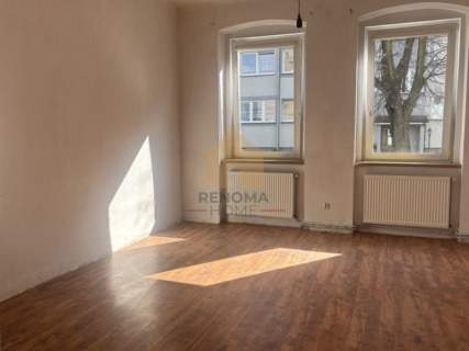 80m2 3 pokoje piwnica