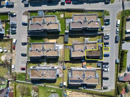 Apartament z ogródkiem i tarasem na dachu Węgrzce
