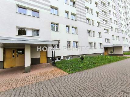 Na sprzedaż 2 pok.z osobną kuchnią - Romualda 4