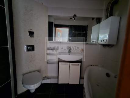 Drugie piętro 2 pokoje z balkonem