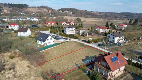 Działka z widokiem na Bramę Bolechowicką