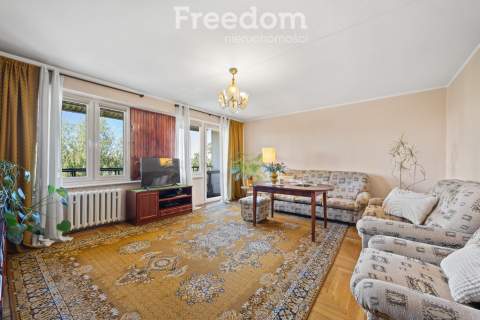 Przestronne 4 pokoje 72 m Balkon Piwnica