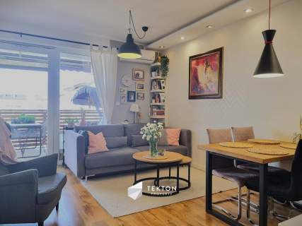 Dwa tarasy 12m2 i 13m2, prywatny parking