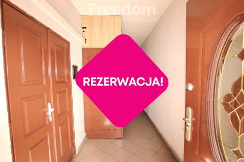 Mieszkanie z ogródkiem i poddaszem użytkowym.