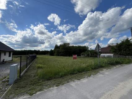 Działka 0,45 ha Uściąż 5 km od Kazimierza Dolnego.