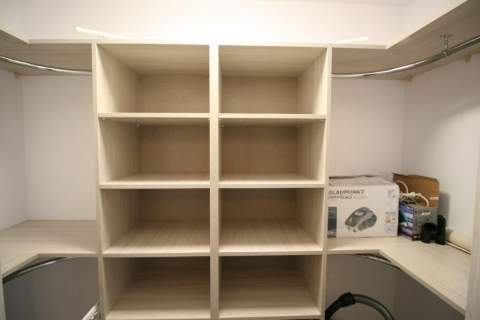 Przytulna, duża kawalerka z balkonem i garderobą