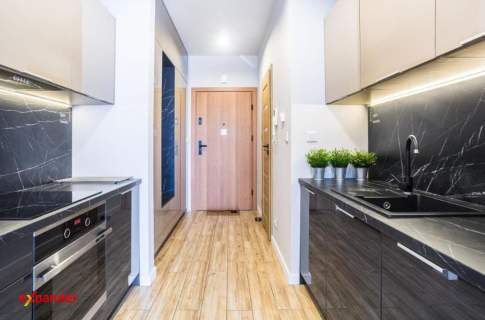 2 pokoje, balkon, wyposażenie pod klucz, LUX