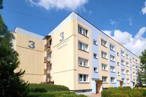 2 pokojowe, balkon, piwnica, niski budynek