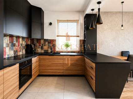Stylowe 60 m dwa balkony miejsce postojowe
