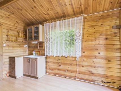 Urokliwa działka 530m2 z domkiem letniskowym w Garbatce-Letnisko