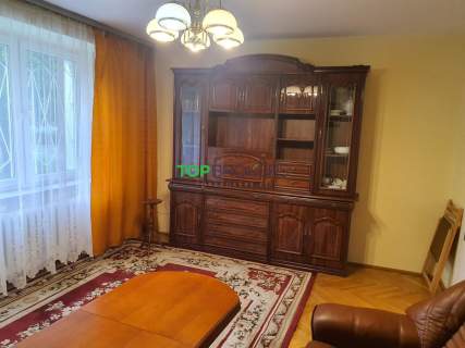 Komfortowe 3 pokoje obok metra
