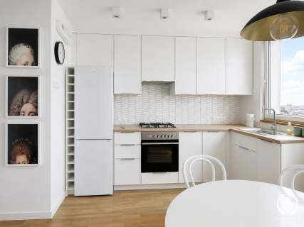 3 pokoje po remoncie Balkon 10. piętro