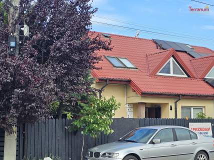 Dom bliźniak 4 sypialnie, 2 łazienki