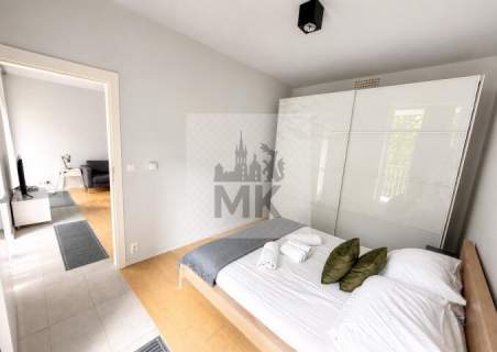 46m2 z dużym balkonem w apartamentowcu na Starym Mieście