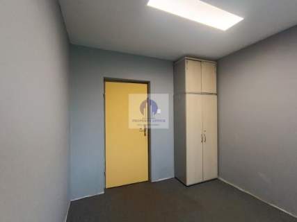 Włochy lokal biurowy 15,30 m2 do wynajęcia