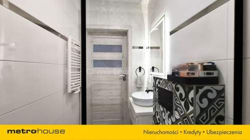 NOWOCZESNY DOM Z OGRODEM 80 m 3 SYPIALNIE