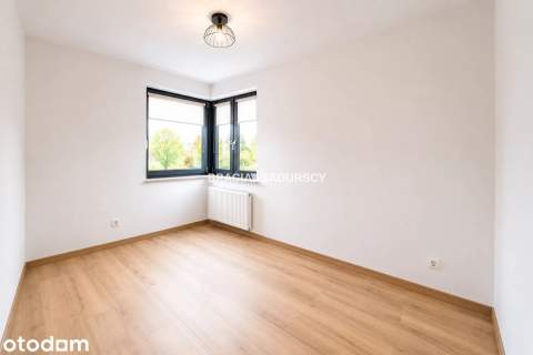 4 pokoje 79 m 2 miejsca postojowe Dąbska