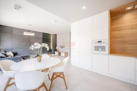 Lux wykończenie, 6 pokoi, 170 m2, Radomierzyce