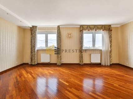 Apartament Nalewki 8