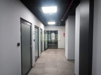 Przestrzeń w byłej fabryce wys 4m ,dostęp 24h