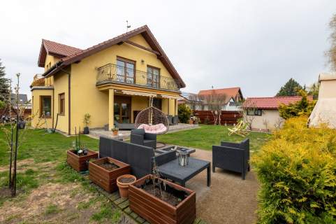 Sprzedam Dom w Luboniu