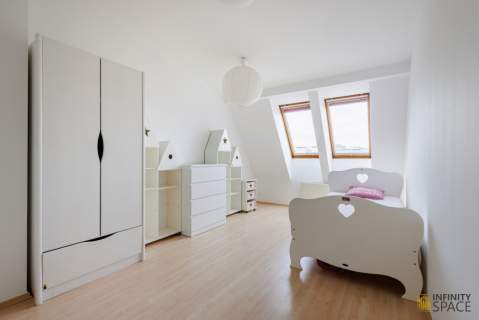 Dwupoziomowe 100m2 Sauna Kominek Garaż