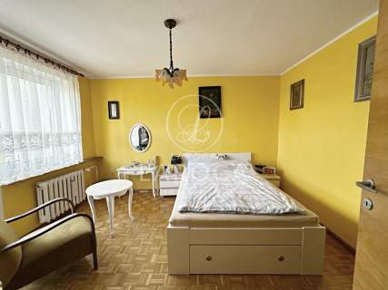 Dom w centrum Torunia oraz budynek gospodarczy