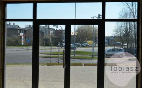 Lokal na parterze z dużą witryną 120m2/ 17,5 zł/m2