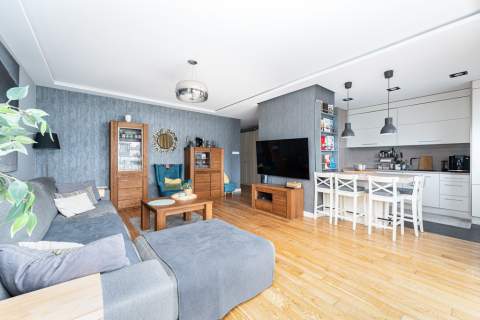 Stylowy apartament z tarasem i klimatyzacją
