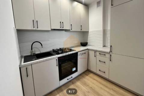 Komfortowe 3 pokoje po remoncie balkon