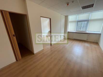 Klimat fabryczny,1 pietro,parking,ochrona,dostęp24