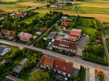 Nowoczesny dom na obrzeżach