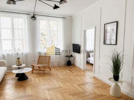 Apartament przy Rynku Nowego Miasta wynajme