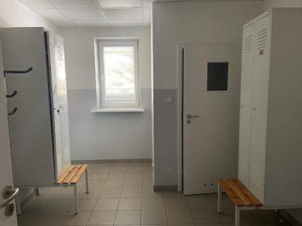 Sprzedam lub wynajmę halę, magazyn w centrum-Turek