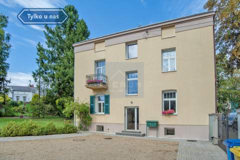 Elegancka kamienica przy Jasnej Górze z 6 lokalami