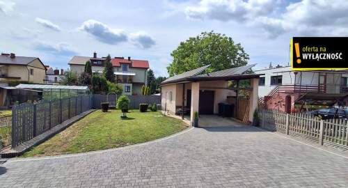 GOTOWY DO ZAMIESZKANIA DOM W STASZOWIE 2 GARAŻE