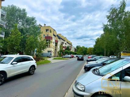 Kurdwanów Parter Duża witryna 2 wejścia