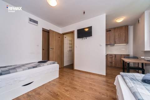 Obiekt inwestycyjny 2022 m HOTEL 73 POKOJE