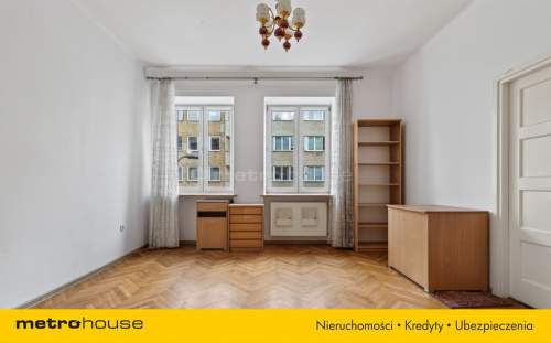 Śródmieście,.Wiejska, wysokie i przestronne 2 pok