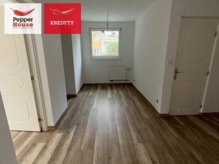 3 pokoje po remoncie Balkon Piwnica