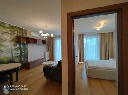Apartament z garażem, klimatyzacją i komórką
